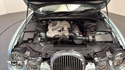 Lot 163 - 2000 JAGUAR S-TYPE V6