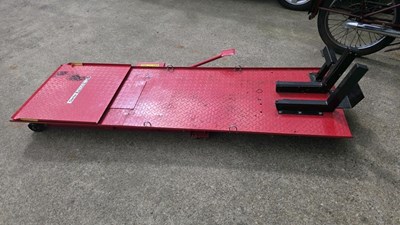 Lot 271 - CLARKE MOTOR CYCLE LIFT