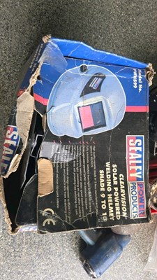 Lot 621 - SELECTION OF GARAGE EQUIPMENT