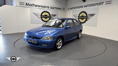 Lot 882 - 1997 FORD ESCORT SI