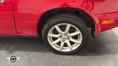 Lot 97 - 1998 MAZDA MX-5