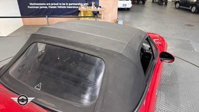 Lot 97 - 1998 MAZDA MX-5