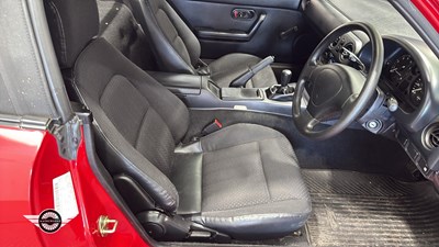 Lot 97 - 1998 MAZDA MX-5