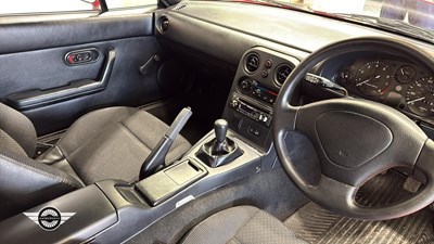 Lot 97 - 1998 MAZDA MX-5