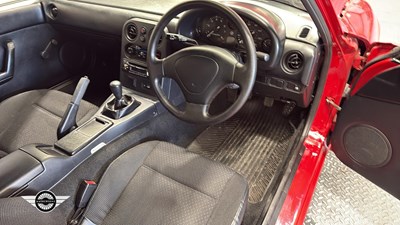 Lot 97 - 1998 MAZDA MX-5