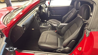 Lot 97 - 1998 MAZDA MX-5