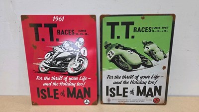 Lot 105 - TIN TT ISLE OF MAN REPRO SIGNS 16" X 12"