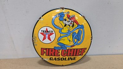 Lot 149 - TEXACO FIRE CHIEF GASOLINE REPRO ENAMEL SIGN 12" DIA