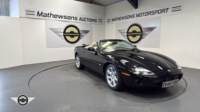 Lot 442 - 1999 JAGUAR XK8 CONVERTIBLE AUTO