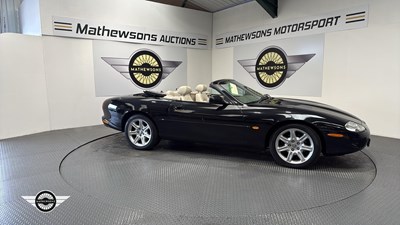 Lot 442 - 1999 JAGUAR XK8 CONVERTIBLE AUTO