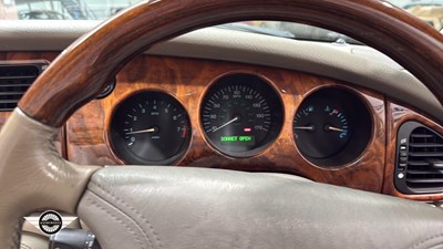 Lot 442 - 1999 JAGUAR XK8 CONVERTIBLE AUTO