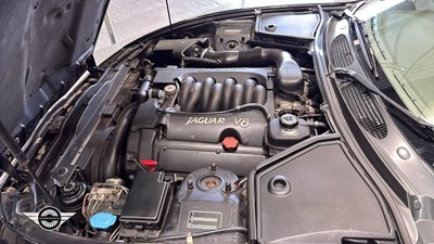 Lot 442 - 1999 JAGUAR XK8 CONVERTIBLE AUTO