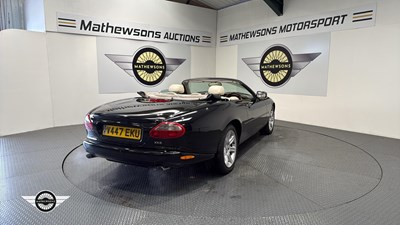 Lot 442 - 1999 JAGUAR XK8 CONVERTIBLE AUTO