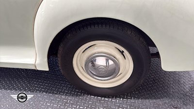 Lot 660 - 1968 MORRIS MINOR 1000