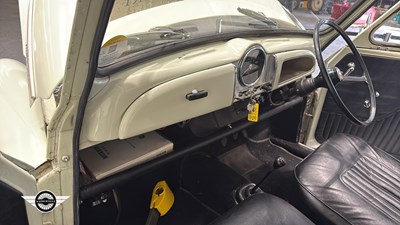 Lot 660 - 1968 MORRIS MINOR 1000