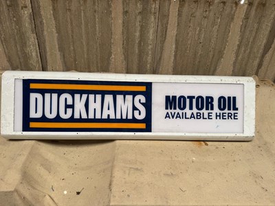 Lot 505 - DUCKHAMS MOTOR OIL LIGHT UP SIGN 49" X14"