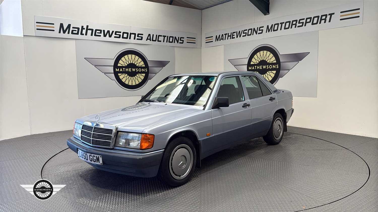 1993 MERCEDES 190E AUTO