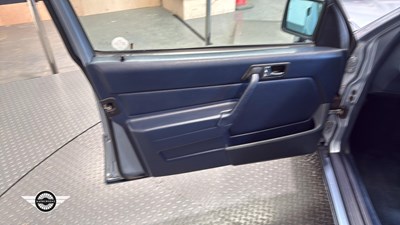 Lot 808 - 1993 MERCEDES 190E AUTO