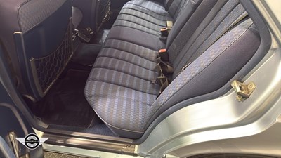 Lot 808 - 1993 MERCEDES 190E AUTO