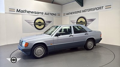 Lot 808 - 1993 MERCEDES 190E AUTO
