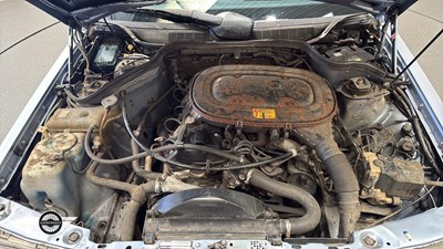 Lot 808 - 1993 MERCEDES 190E AUTO