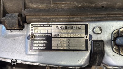 Lot 808 - 1993 MERCEDES 190E AUTO