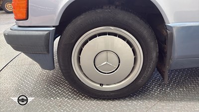 Lot 808 - 1993 MERCEDES 190E AUTO
