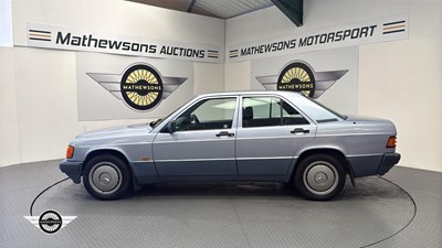 Lot 808 - 1993 MERCEDES 190E AUTO