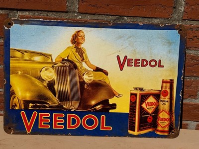 Lot 535 - VEEDOL OILS REPRO ENAMEL SIGN 17" X 11"