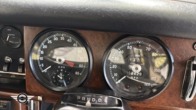 Lot 57 - 1968 DAIMLER V8 250