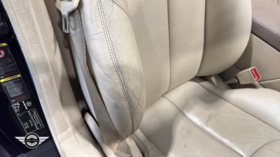 Lot 718 - 2004 MERCEDES SL 350 AUTO