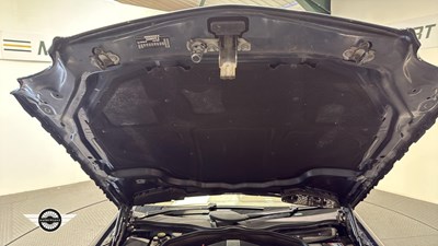 Lot 718 - 2004 MERCEDES SL 350 AUTO
