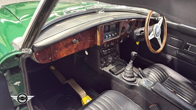 Lot 112 - 1977 MGB ROADSTER