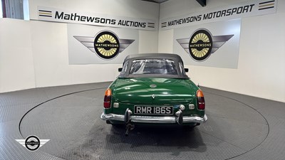 Lot 112 - 1977 MGB ROADSTER