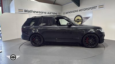Lot 329 - 2013 LAND ROVER RANGE ROVER VOGUE SE SDV8 4.4