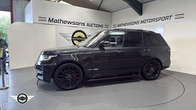 Lot 329 - 2013 LAND ROVER RANGE ROVER VOGUE SE SDV8 4.4