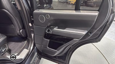 Lot 329 - 2013 LAND ROVER RANGE ROVER VOGUE SE SDV8 4.4