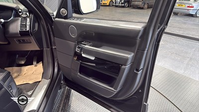 Lot 329 - 2013 LAND ROVER RANGE ROVER VOGUE SE SDV8 4.4