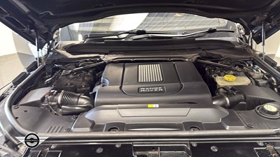 Lot 329 - 2013 LAND ROVER RANGE ROVER VOGUE SE SDV8 4.4