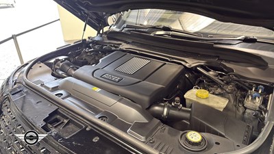 Lot 329 - 2013 LAND ROVER RANGE ROVER VOGUE SE SDV8 4.4