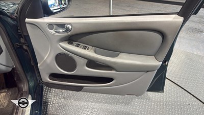 Lot 696 - 2004 JAGUAR X-TYPE SPORT AWD
