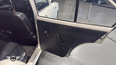 Lot 850 - 1976 TOYOTA COROLLA