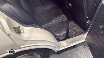 Lot 850 - 1976 TOYOTA COROLLA