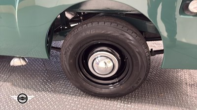 Lot 42 - 1952 MORRIS COWLEY