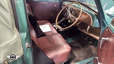 Lot 42 - 1952 MORRIS COWLEY