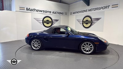Lot 48 - 2002 PORSCHE BOXSTER