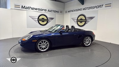 Lot 48 - 2002 PORSCHE BOXSTER