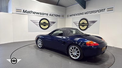Lot 48 - 2002 PORSCHE BOXSTER