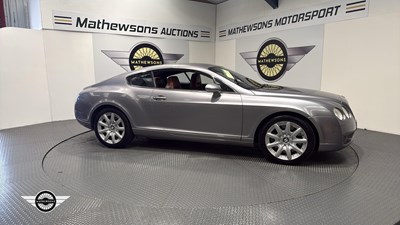 Lot 24 - 2004 BENTLEY CONTINENTAL GT AUTO