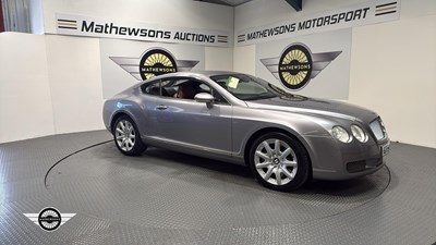 Lot 24 - 2004 BENTLEY CONTINENTAL GT AUTO